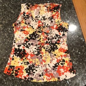 Banana Republic Floral sleeveless blouse